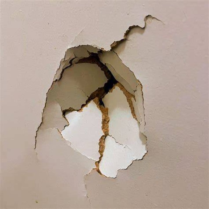 Hole In The Wall - How To Discuss
