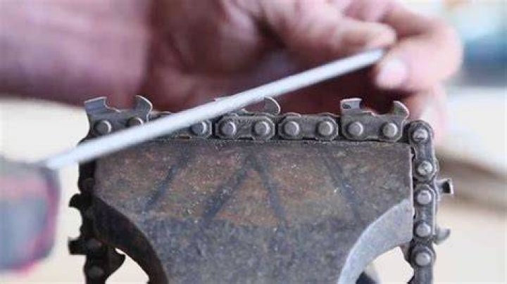 How to sharpen a chainsaw