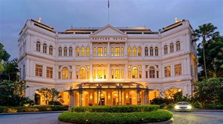 Raffles hotel - How To Discuss