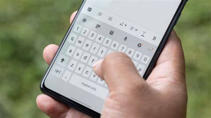 Smartphone with keyboard - How To Discuss