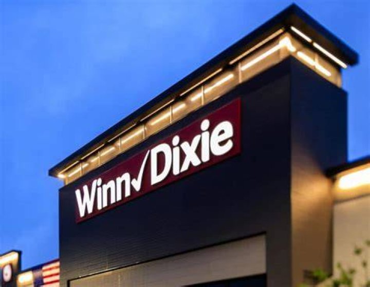 What Age Does Winn Dixie Hire